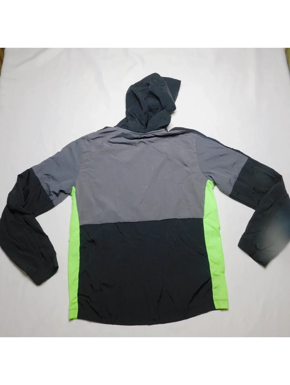 Russell Boys XXL 18 Windbreaker Jacket Camo Lime Green Black Hooded Full Zip Mes